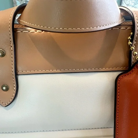 NWT Coach Quilted Large Field Tote - Picture 9 of 16